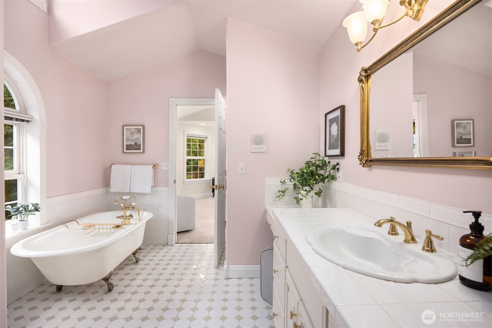 7817 110th Street NW, Gig Harbor, WA 98332