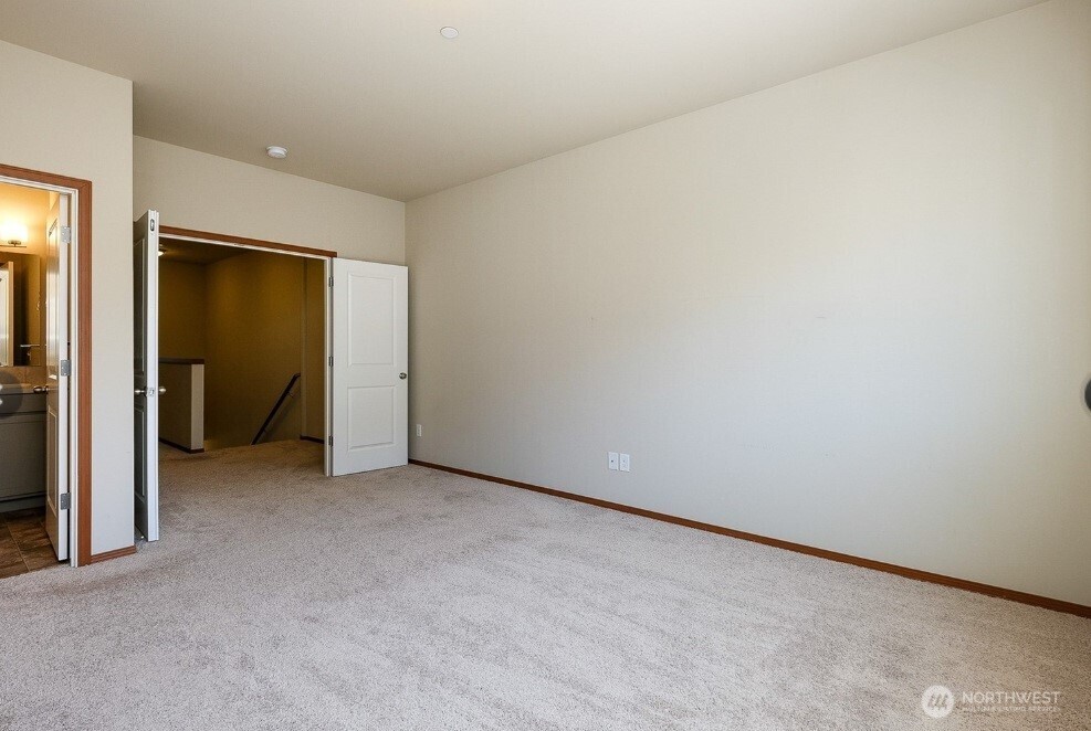 2425 Schley Boulevard , Bremerton, WA 98310