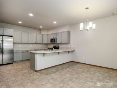 2425 Schley Boulevard , Bremerton, WA 98310 - Photo 10