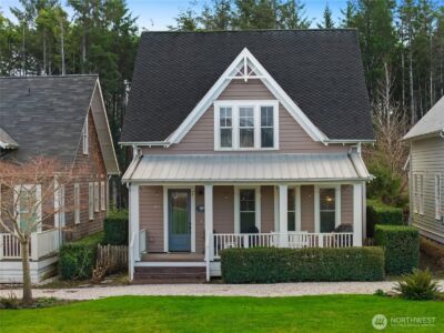 100 Horseshoe Lane , Pacific Beach, WA 98571