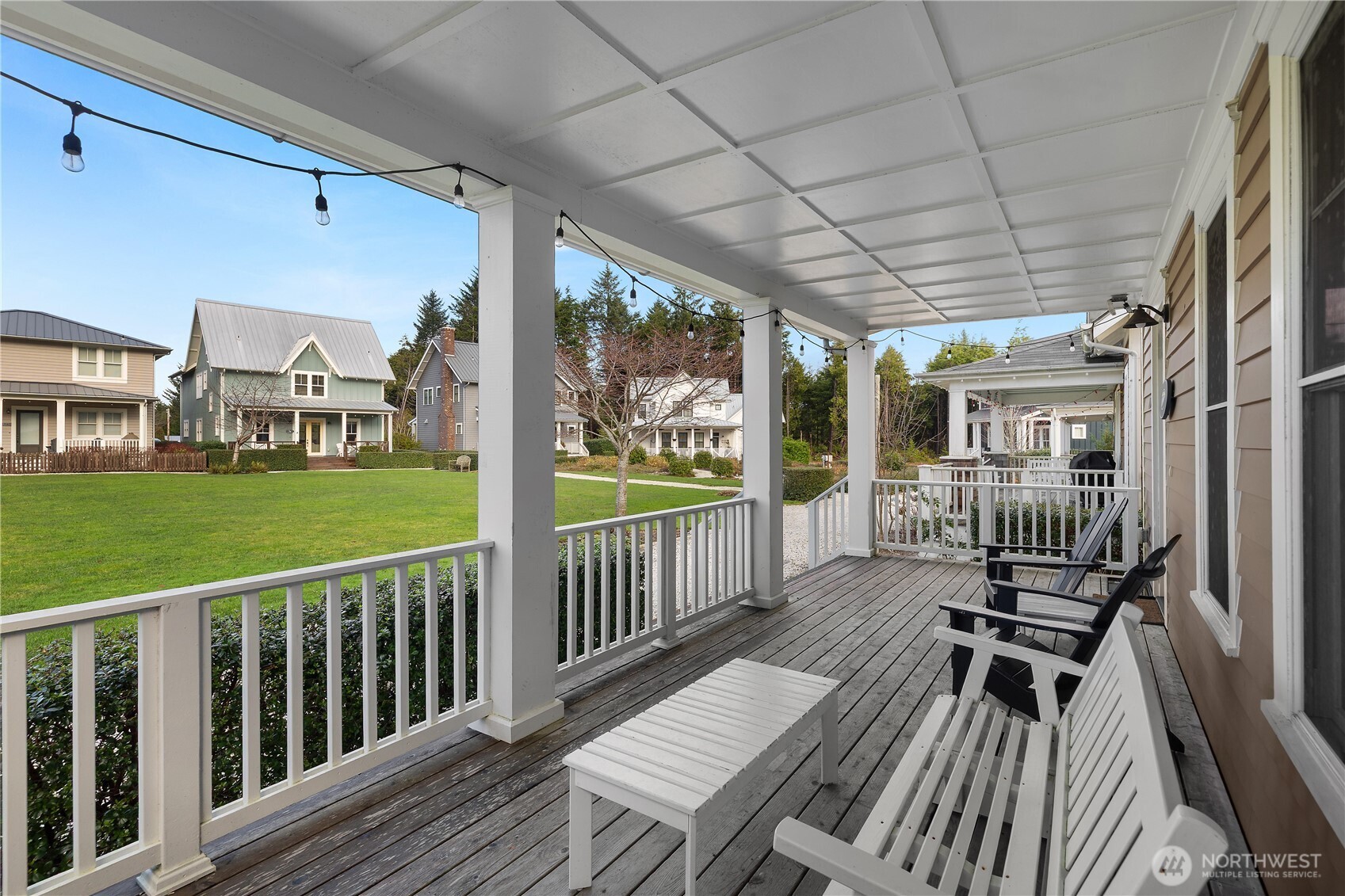 100 Horseshoe Lane , Pacific Beach, WA 98571