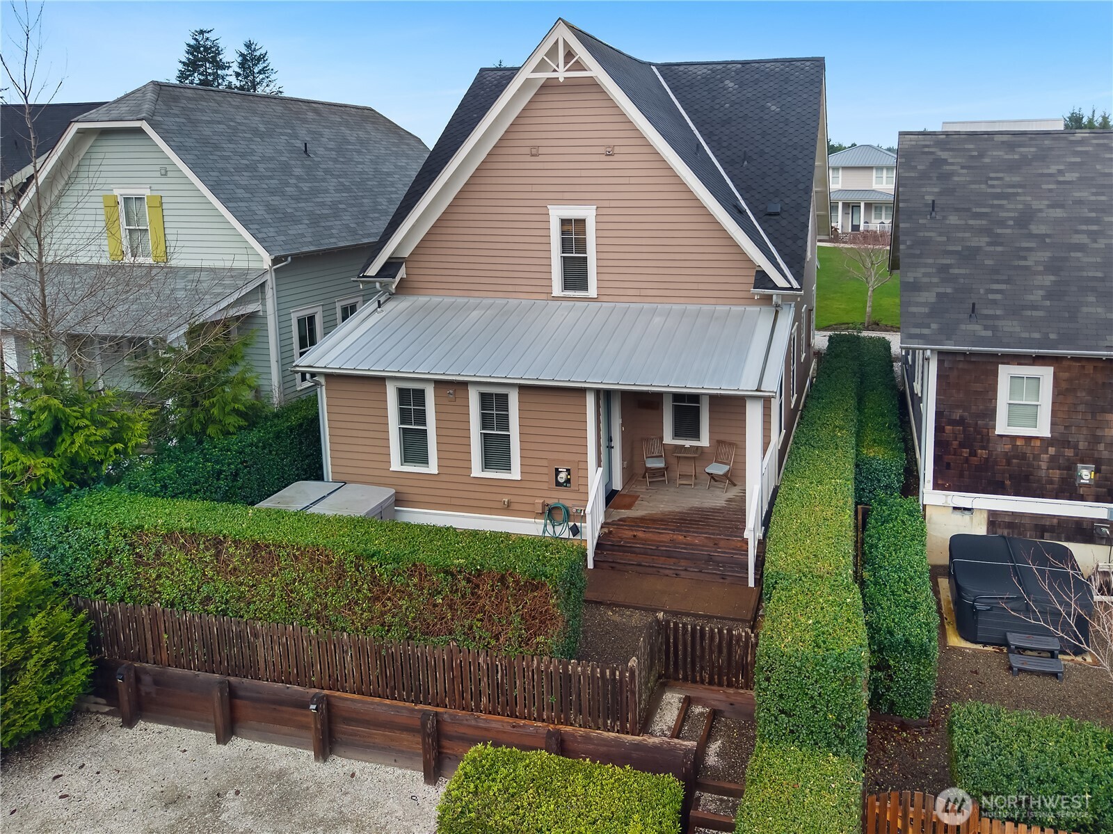 100 Horseshoe Lane , Pacific Beach, WA 98571