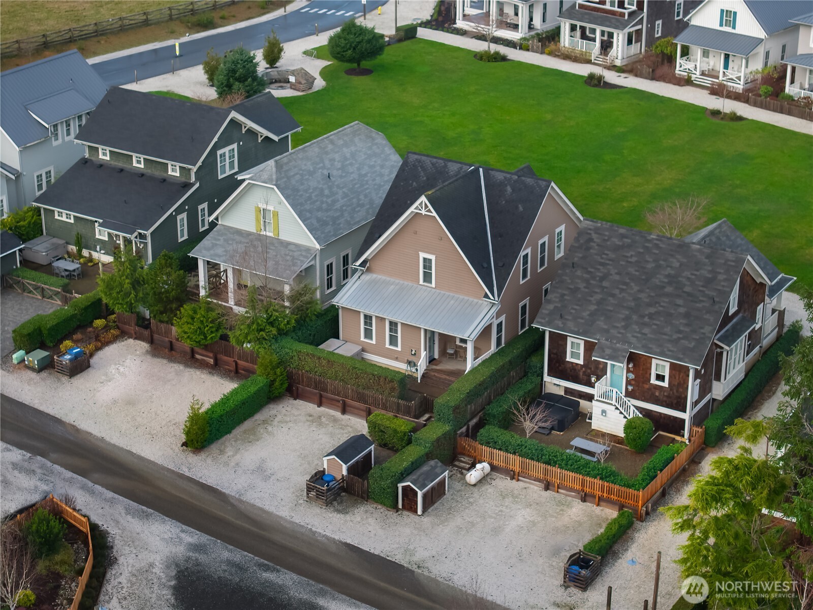 100 Horseshoe Lane , Pacific Beach, WA 98571