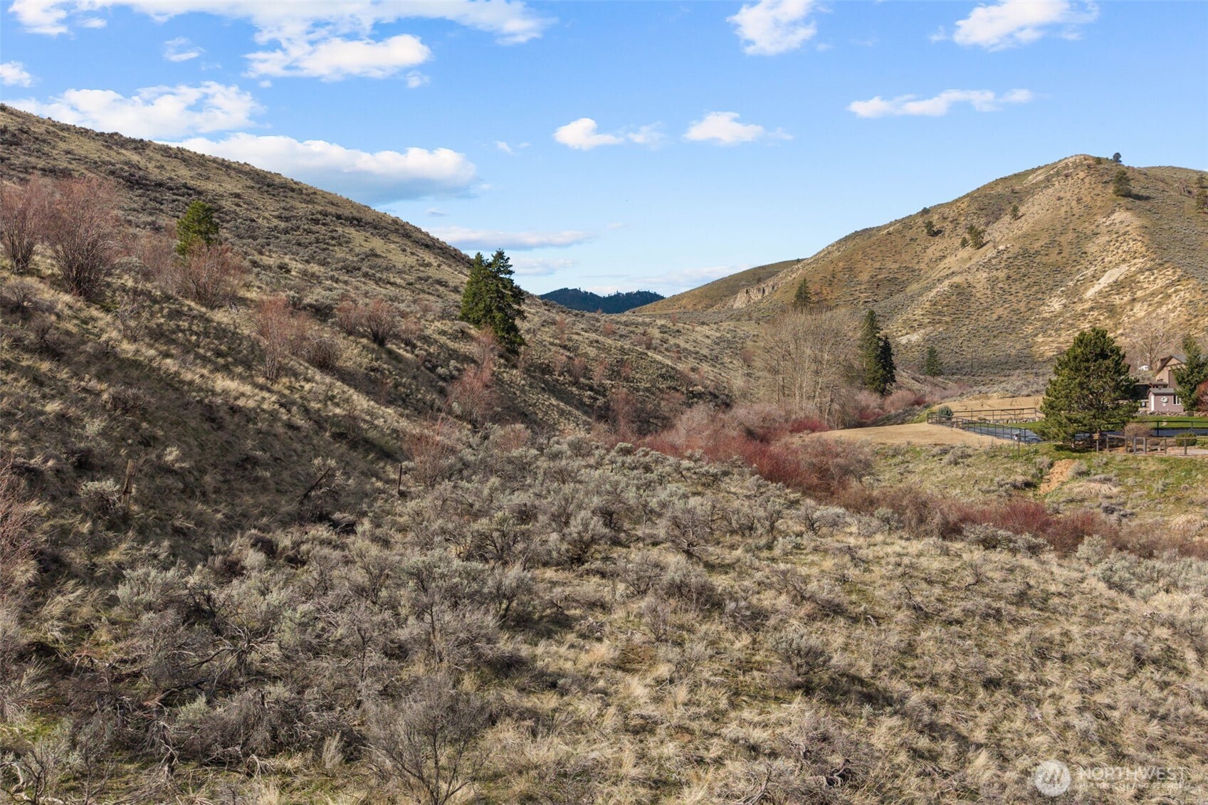 1639 Pitcher Canyon Road , Wenatchee, WA 98801