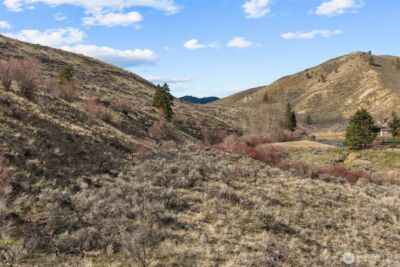 1639 Pitcher Canyon Road , Wenatchee, WA 98801 - Photo 13