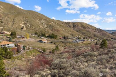 1639 Pitcher Canyon Road , Wenatchee, WA 98801 - Photo 3
