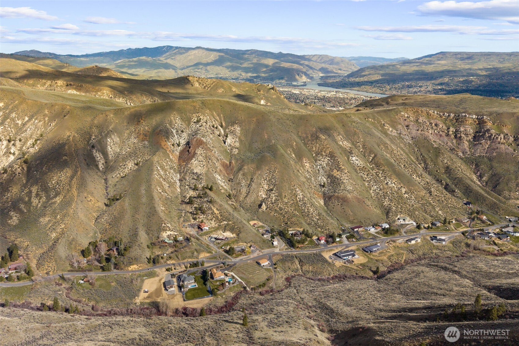 1639 Pitcher Canyon Road , Wenatchee, WA 98801