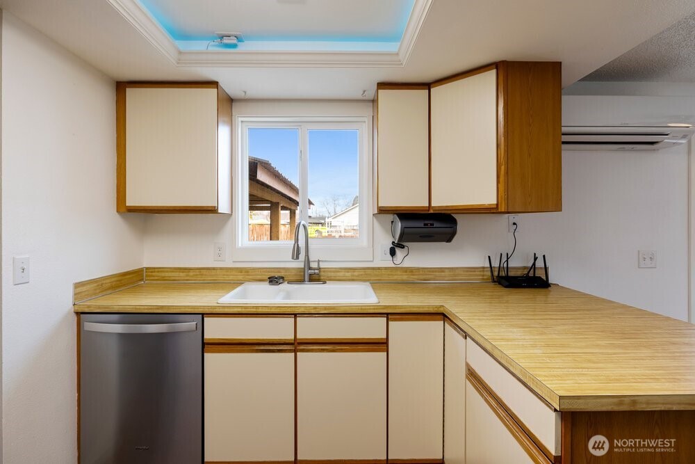 911 1ST NE, Ephrata, WA 98823