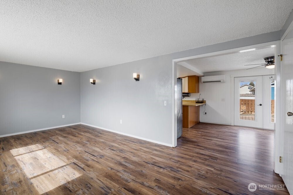 911 1ST NE, Ephrata, WA 98823