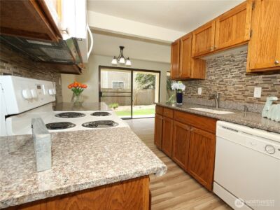 26425 Pennsylvania Avenue NE #34, Kingston, WA 98346 - Photo 4