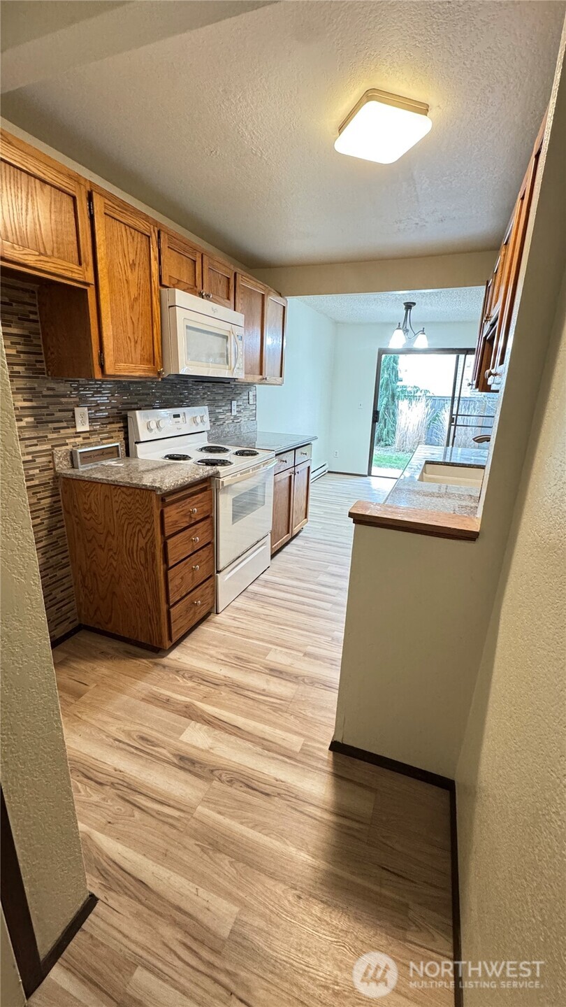 26425 Pennsylvania Avenue NE #34, Kingston, WA 98346