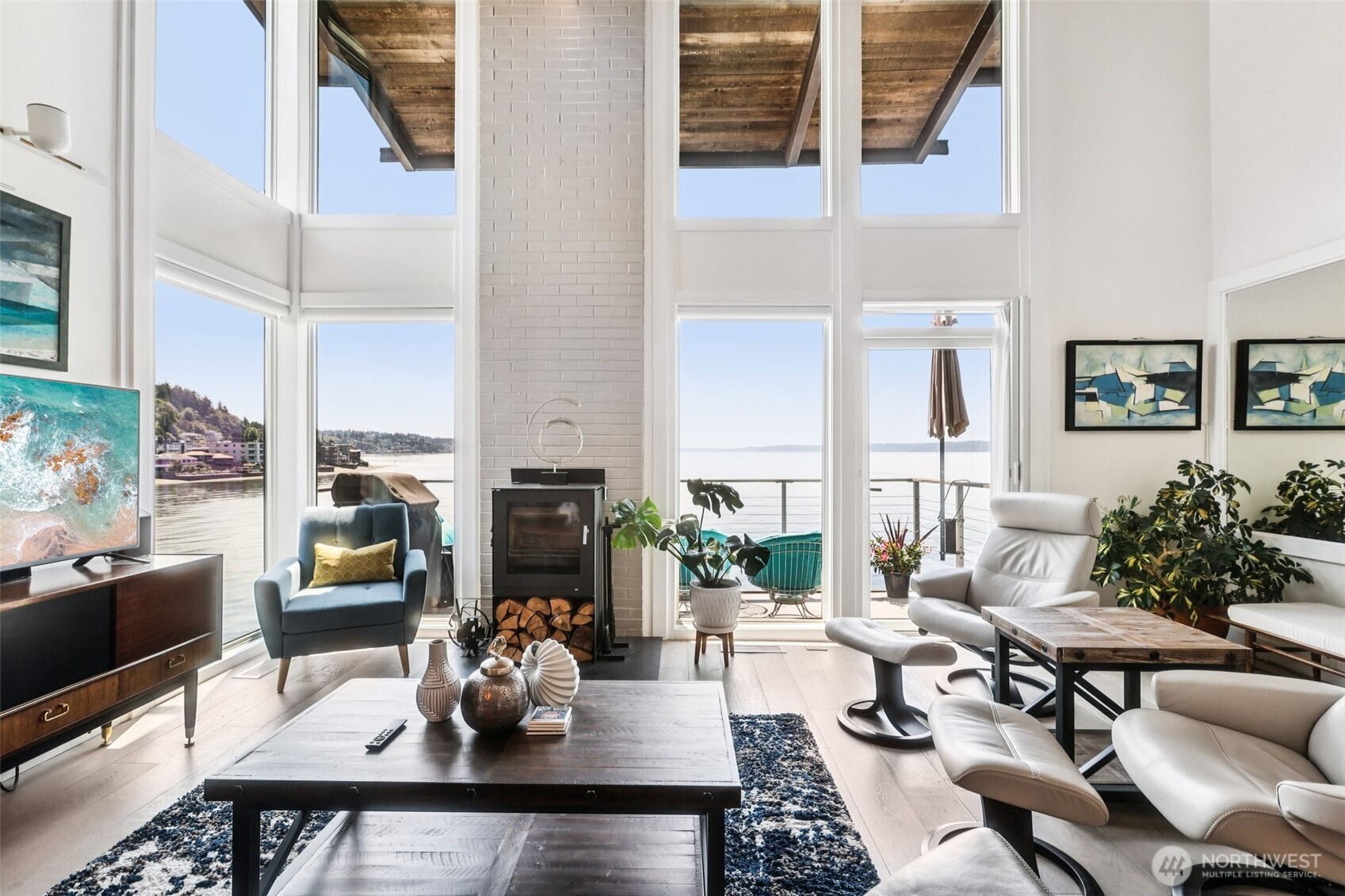 3717 Beach Drive SW #316, Seattle, WA 98106