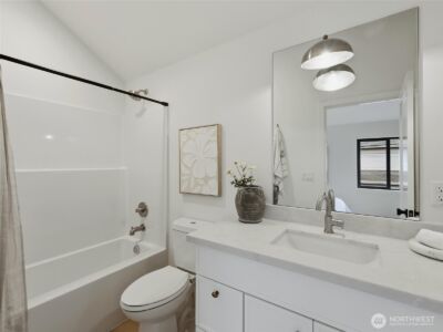 2806 W Dravus Street , Seattle, WA 98199 - Photo 20