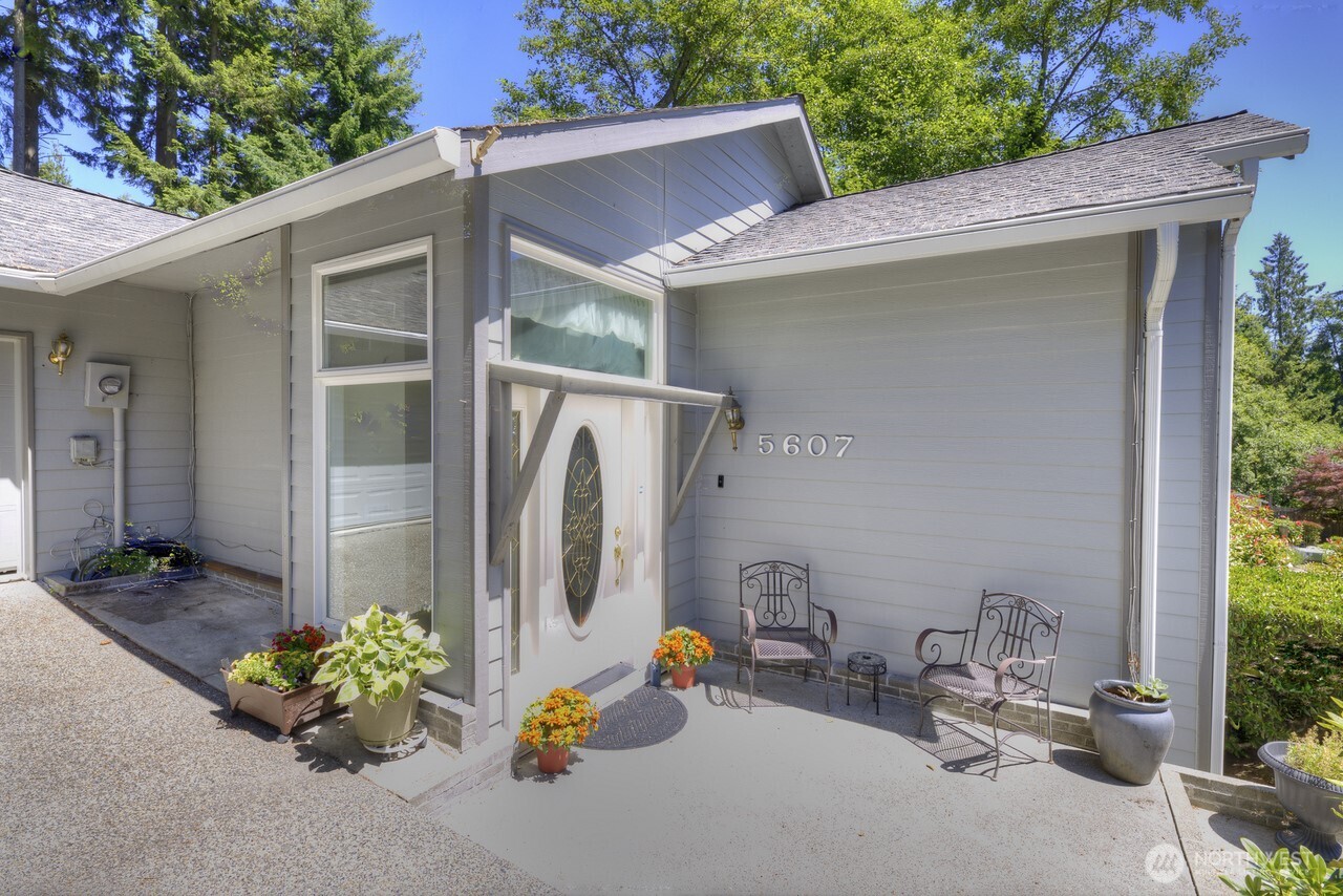 5607 178TH Street SW, Lynnwood, WA 98037