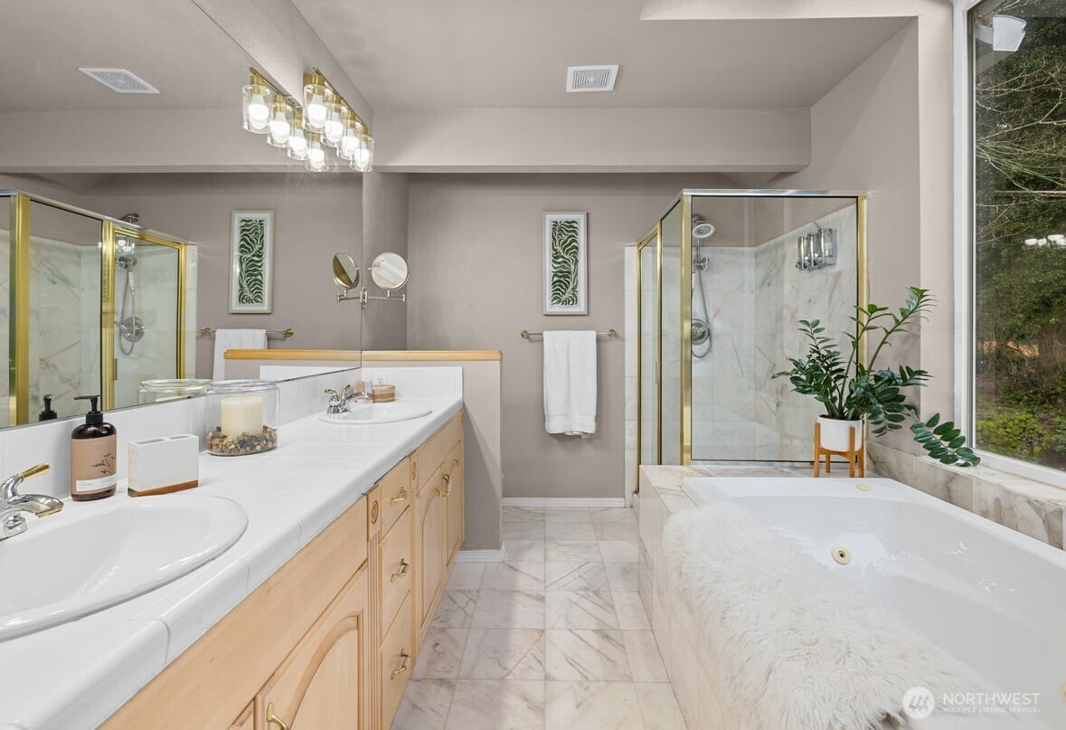 5607 178TH Street SW, Lynnwood, WA 98037