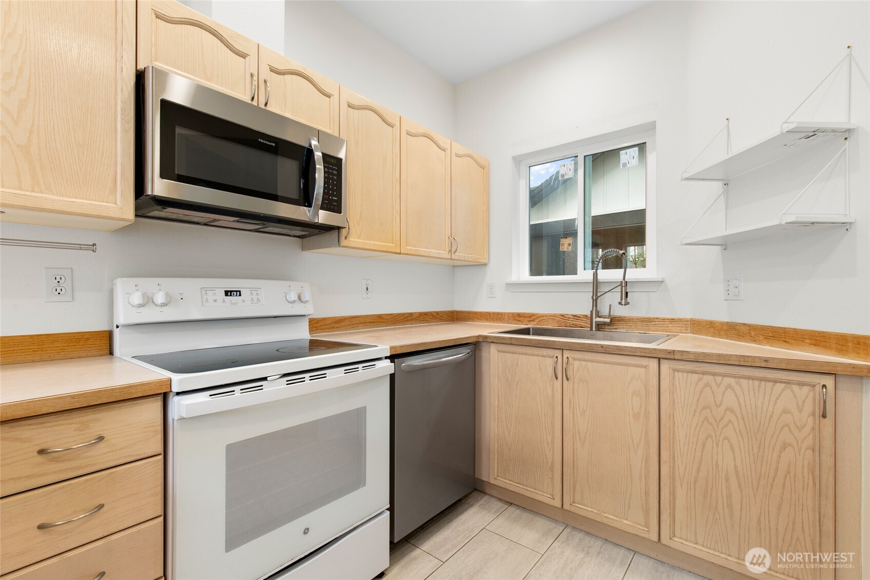 22619 4th Avenue W #3-103, Bothell, WA 98021