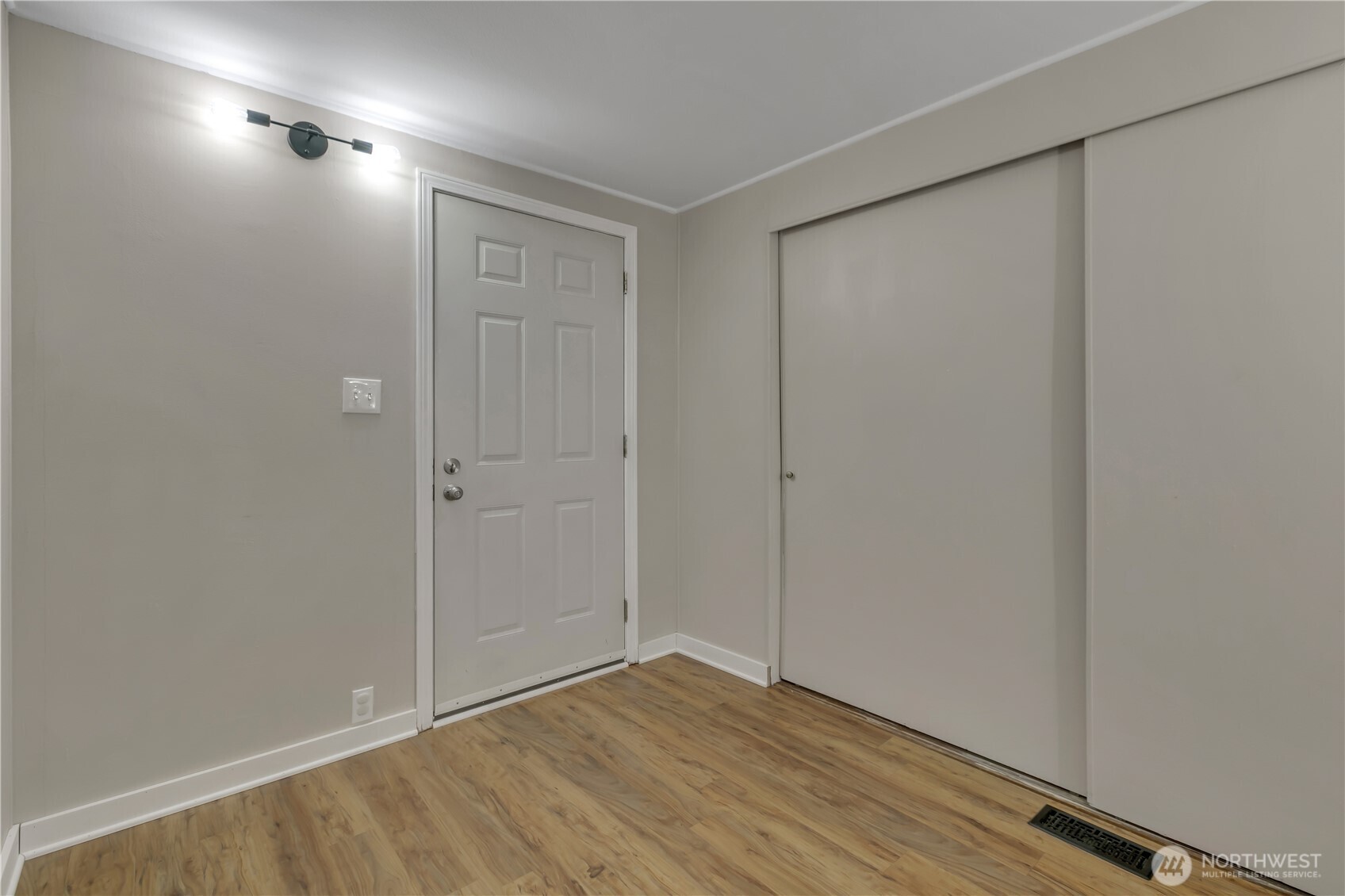 18316 34th Avenue S, SeaTac, WA 98188