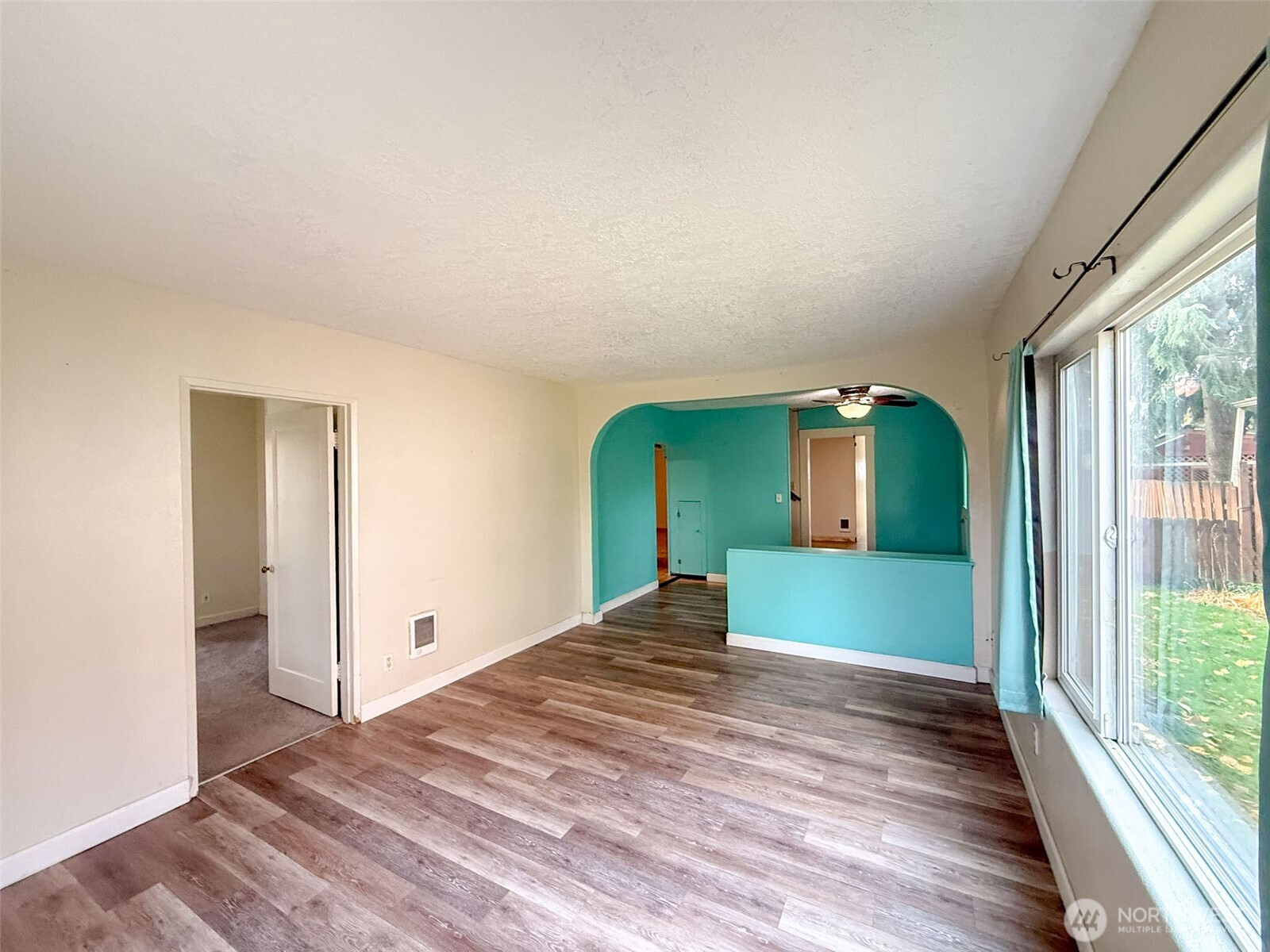 1821 Nichols Boulevard , Longview, WA 98632