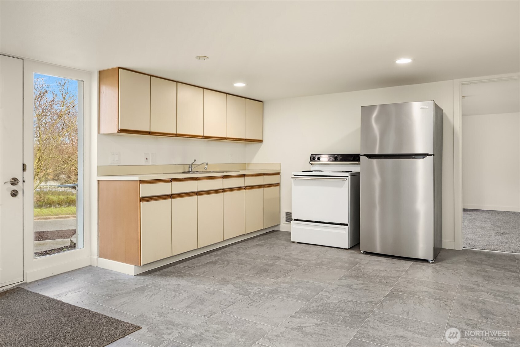 5019 5th Avenue NE, Seattle, WA 98105