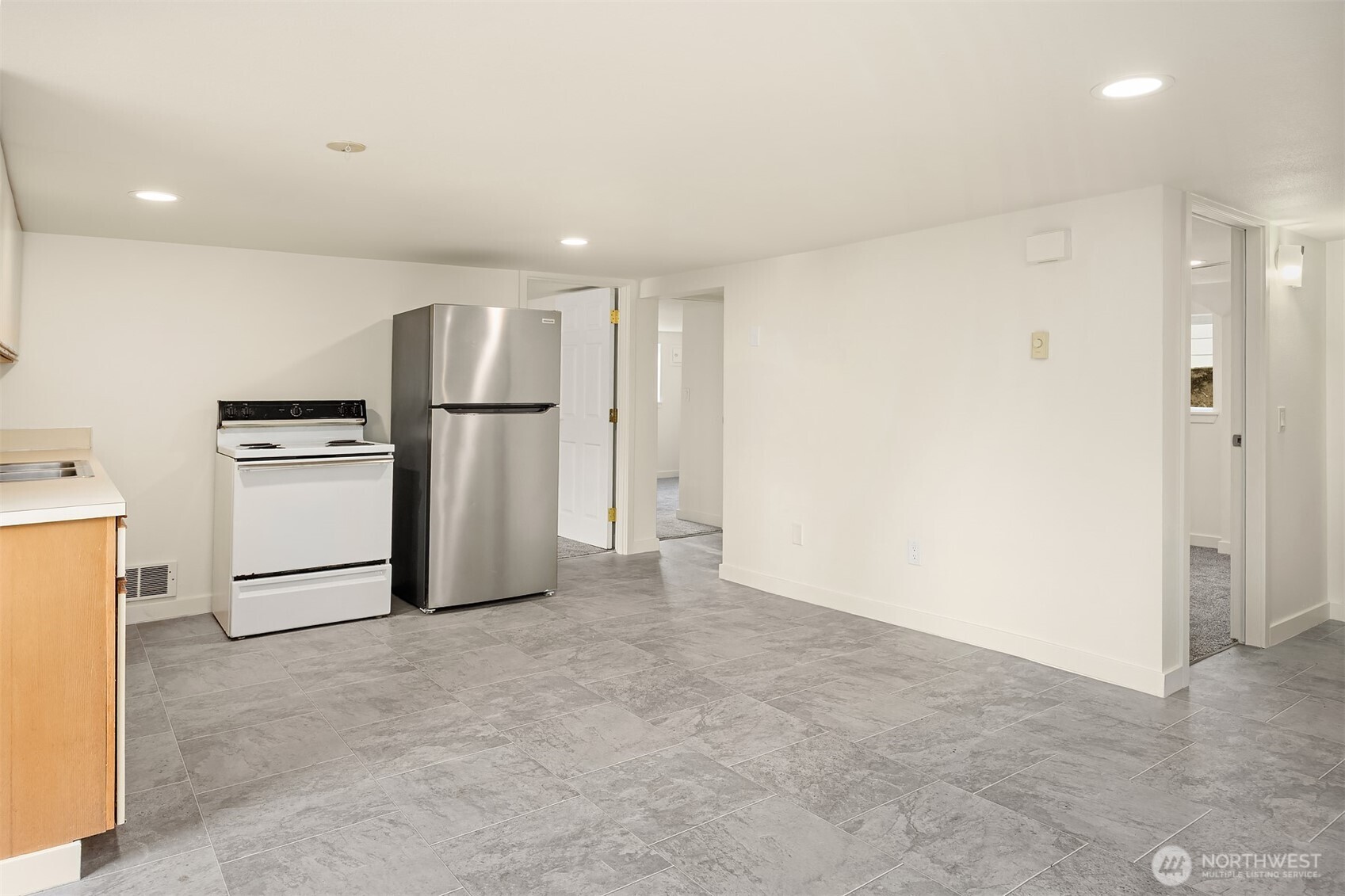 5019 5th Avenue NE, Seattle, WA 98105