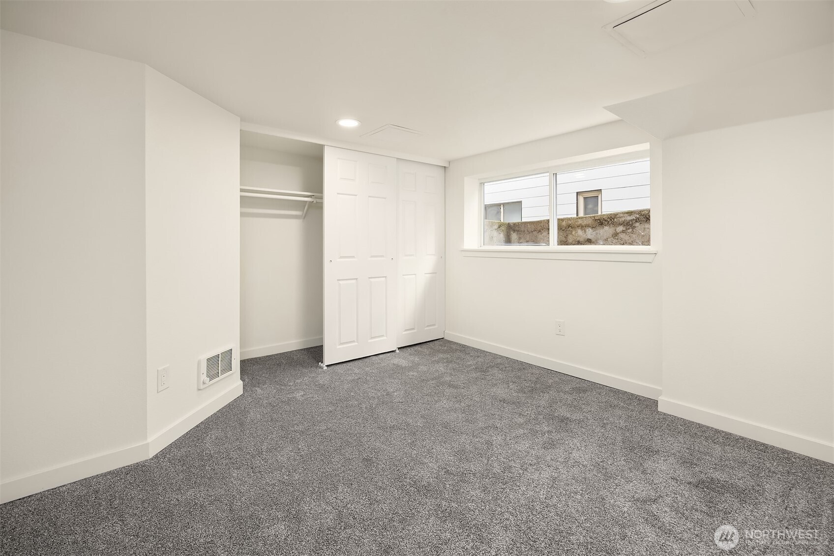 5019 5th Avenue NE, Seattle, WA 98105