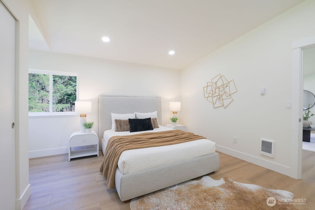 13317 Bandix Road SE, Olalla, WA 98359