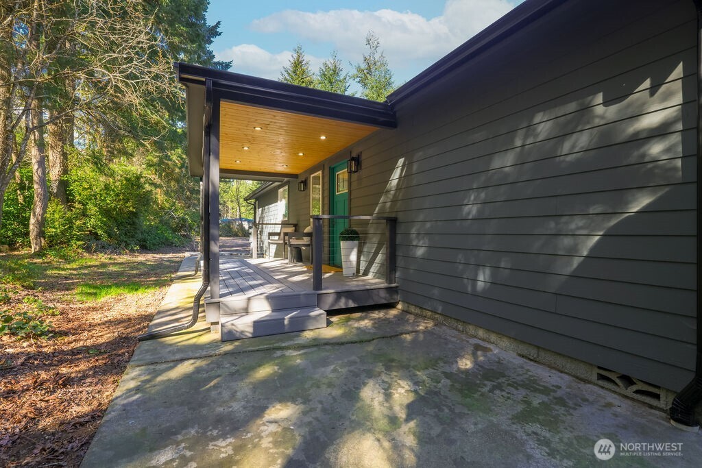 13317 Bandix Road SE, Olalla, WA 98359