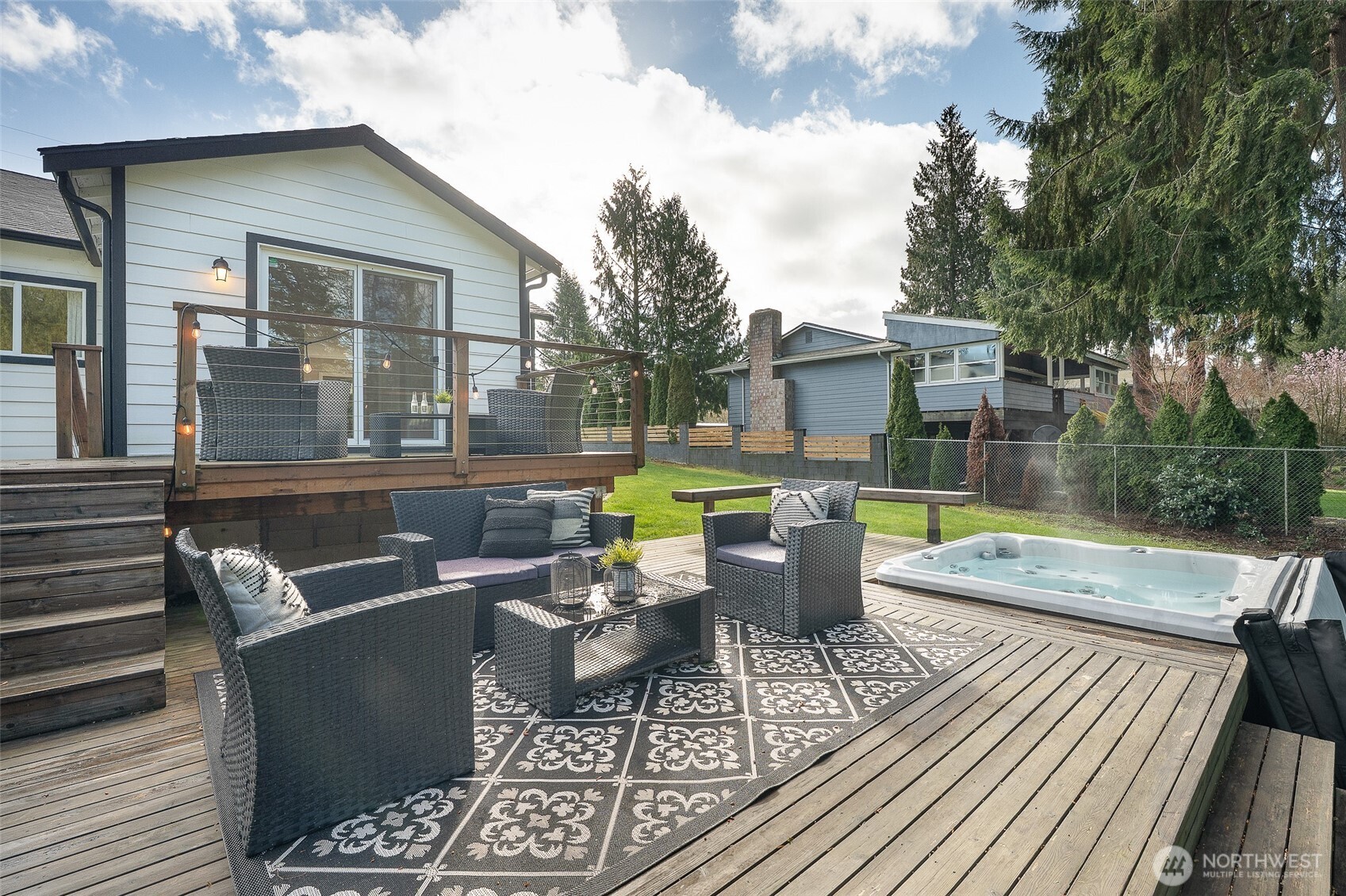 18824 80th Avenue W, Edmonds, WA 98026