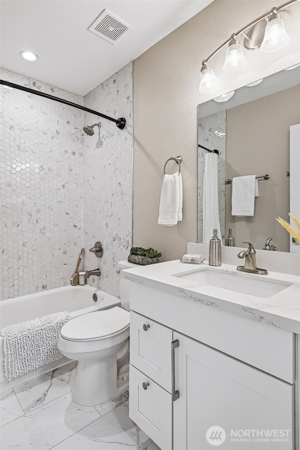 18824 80th Avenue W, Edmonds, WA 98026