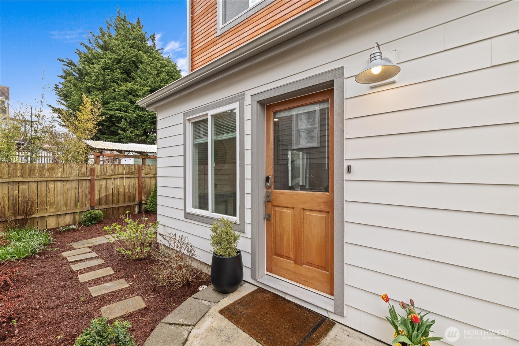 7344 23rd Avenue NW #B, Seattle, WA 98117