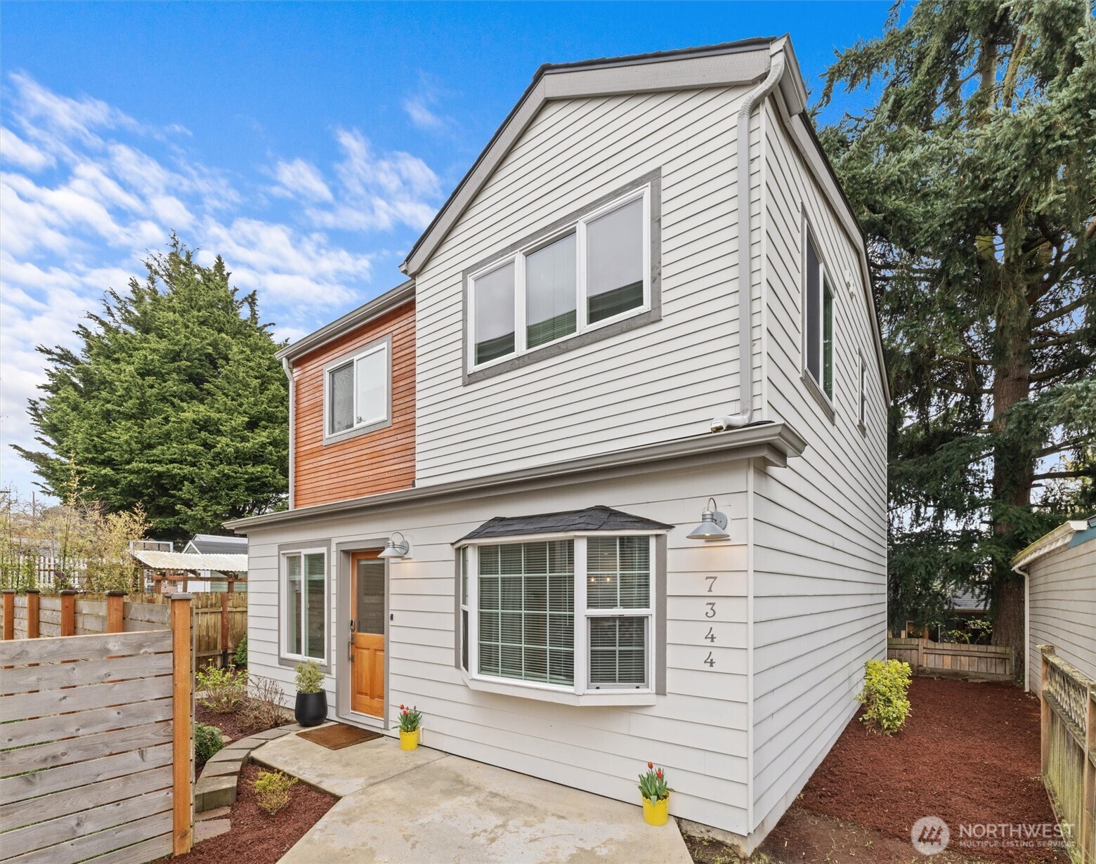 7344 23rd Avenue NW #B, Seattle, WA 98117