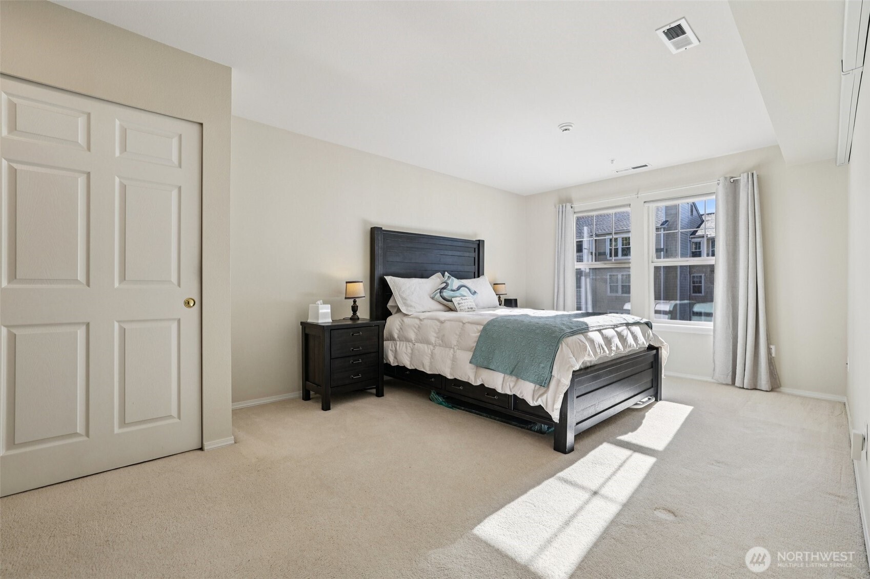 4109 224th Lane SE #207, Issaquah, WA 98029
