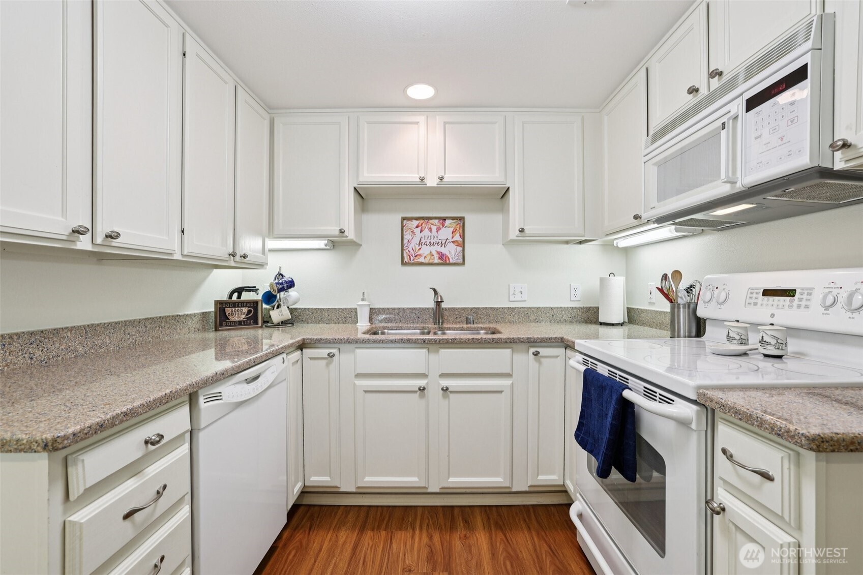 4109 224th Lane SE #207, Issaquah, WA 98029