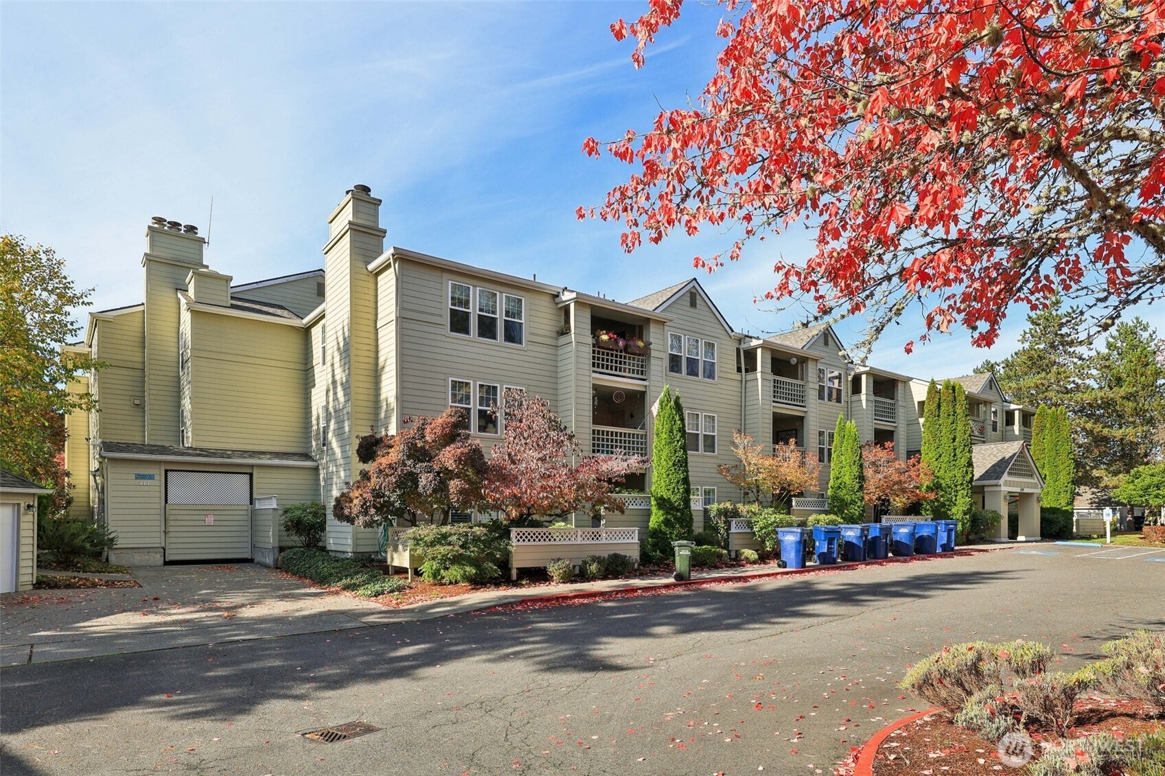 4109 224th Lane SE #207, Issaquah, WA 98029