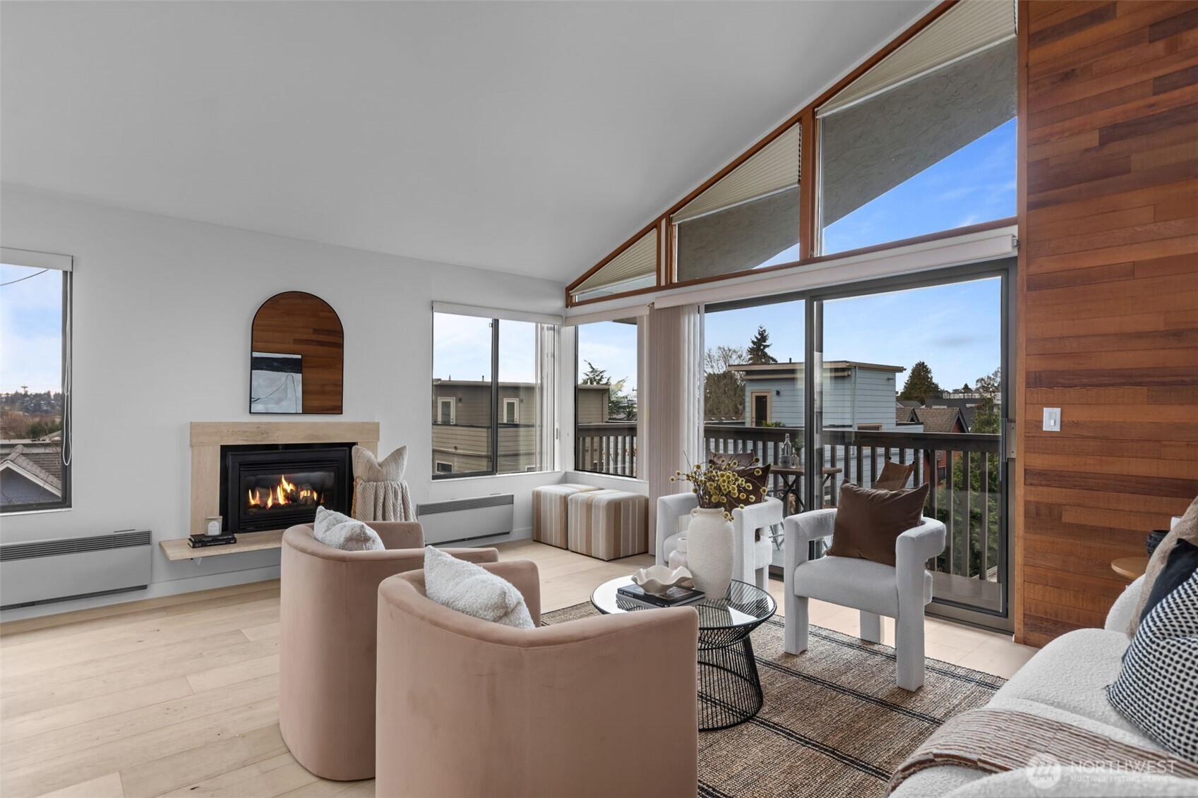 4911 Fremont Avenue N #303, Seattle, WA 98103