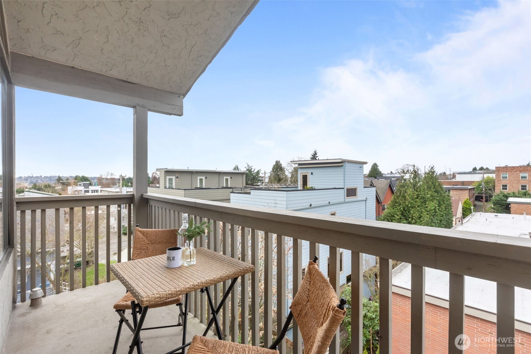 4911 Fremont Avenue N #303, Seattle, WA 98103
