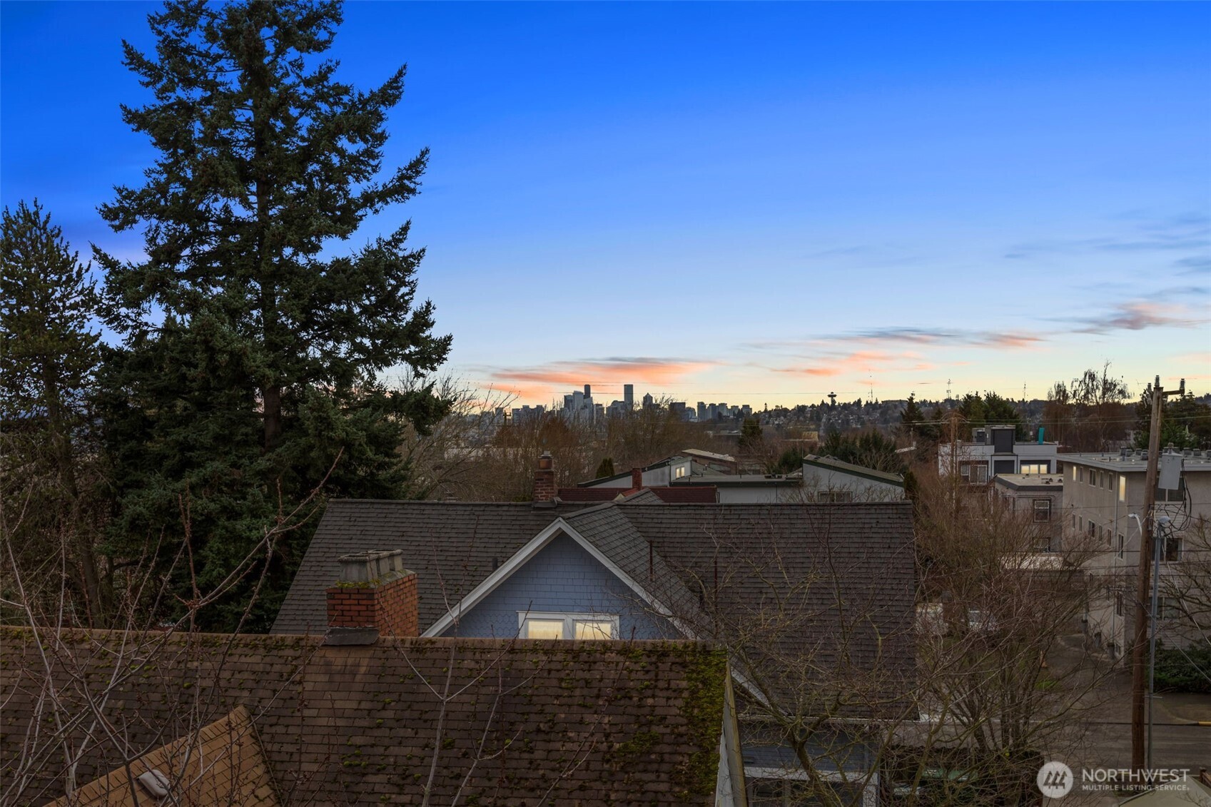 4911 Fremont Avenue N #303, Seattle, WA 98103