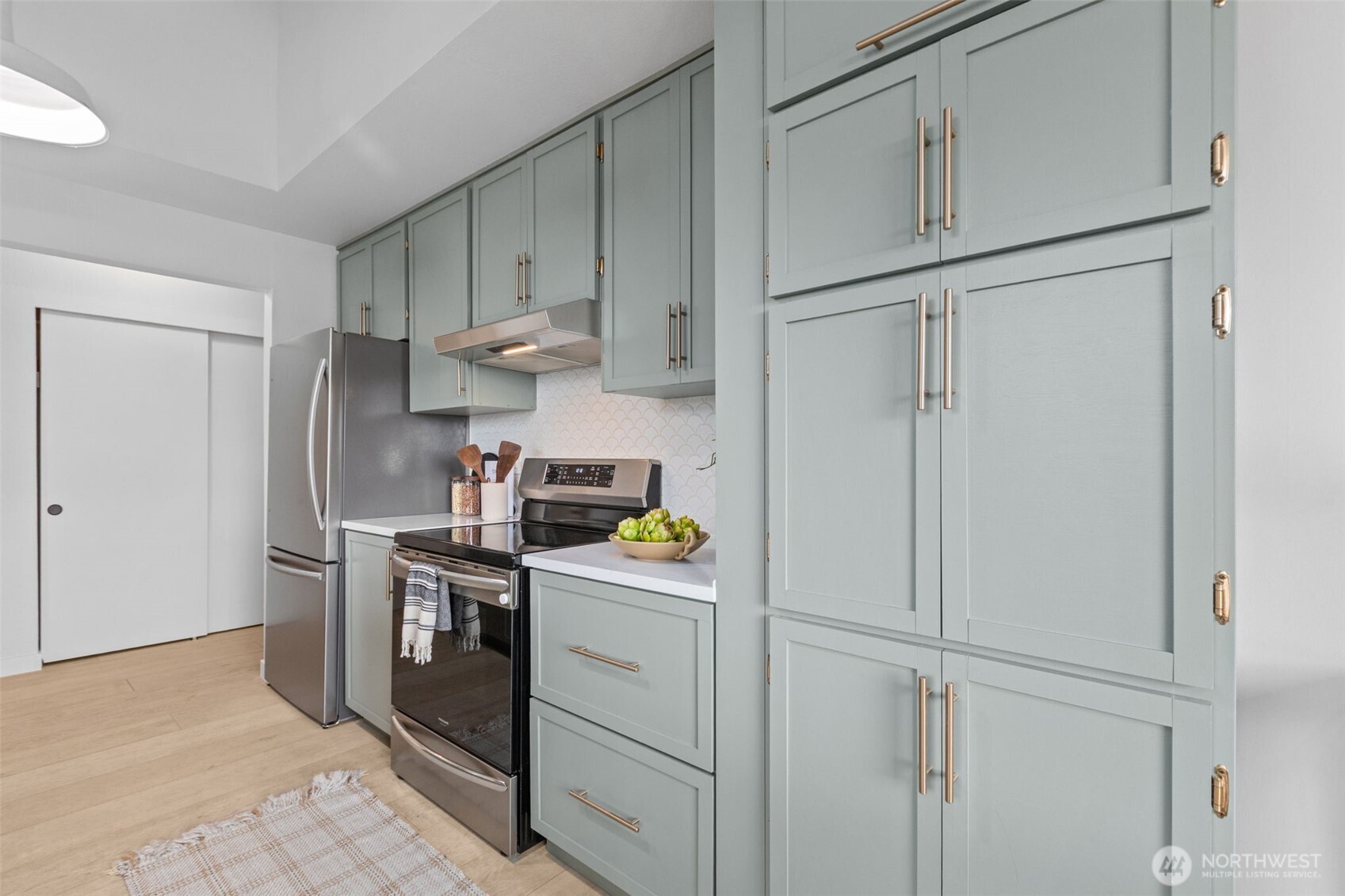 4911 Fremont Avenue N #303, Seattle, WA 98103