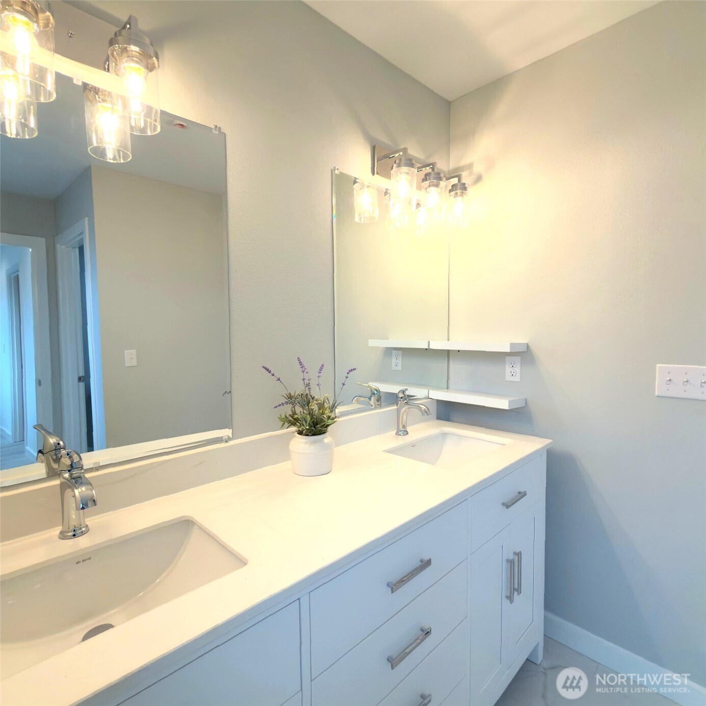 648 SW 139th Street , Burien, WA 98166