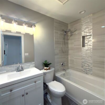 648 B SW 139th Street , Burien, WA 98166 - Photo 15
