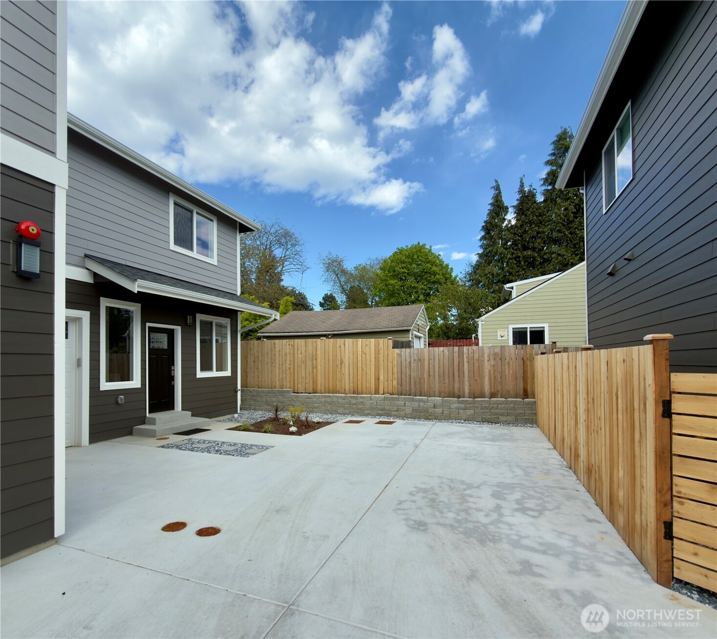 648 B SW 139th Street , Burien, WA 98166