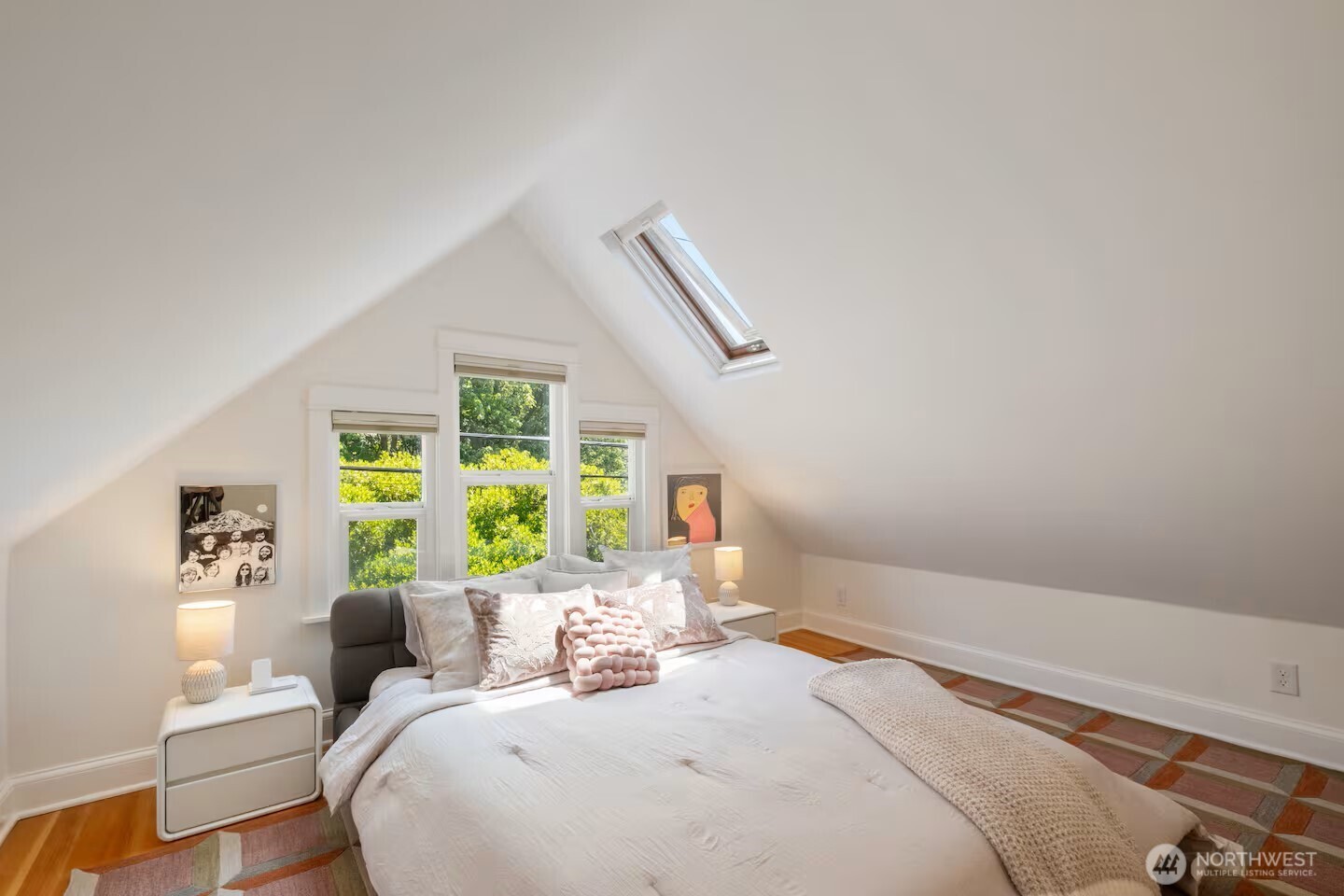 115 11th Avenue E, Seattle, WA 98102