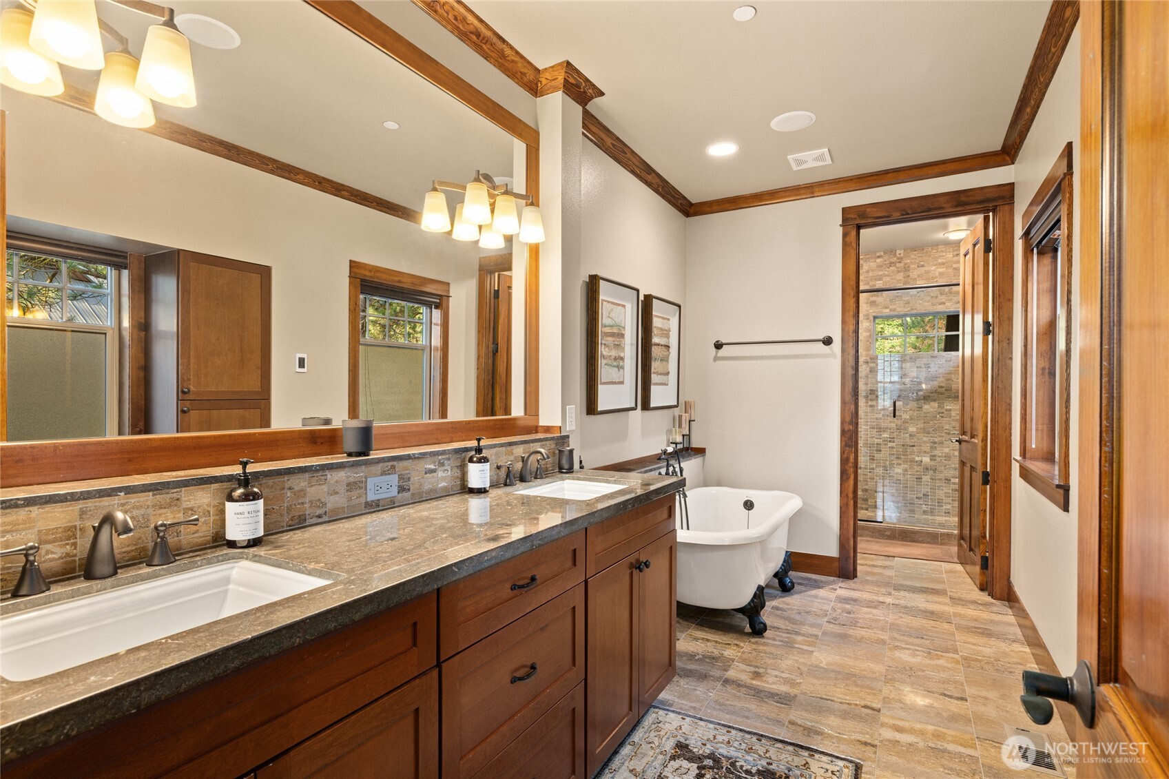 460 Equinox Drive , Cle Elum, WA 98922