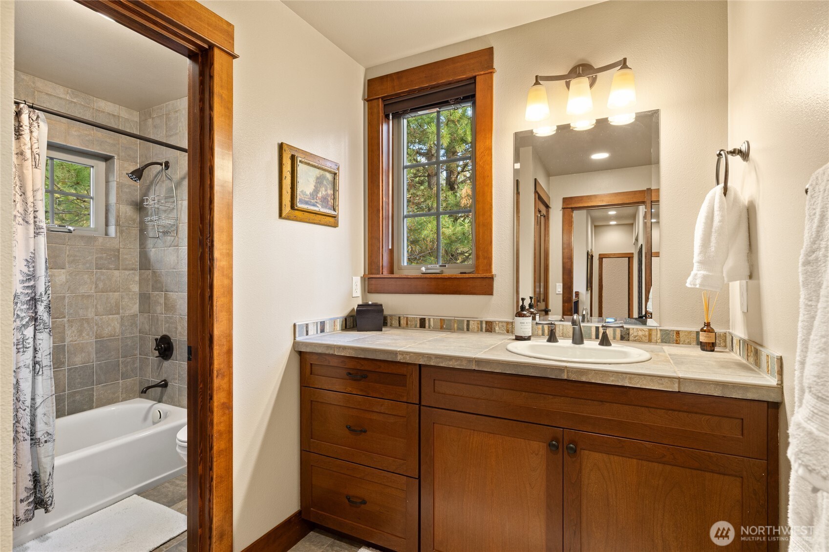 460 Equinox Drive , Cle Elum, WA 98922