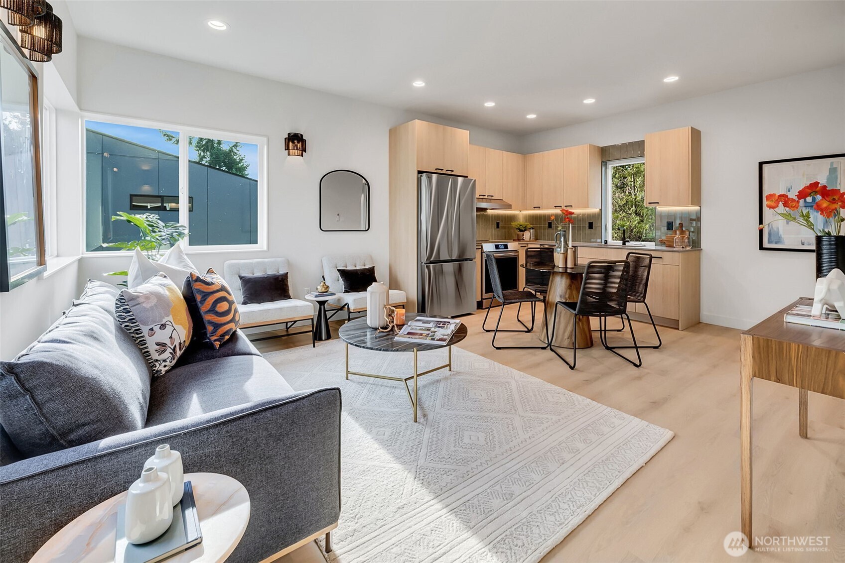 4409 B S Holly Street , Seattle, WA 98118