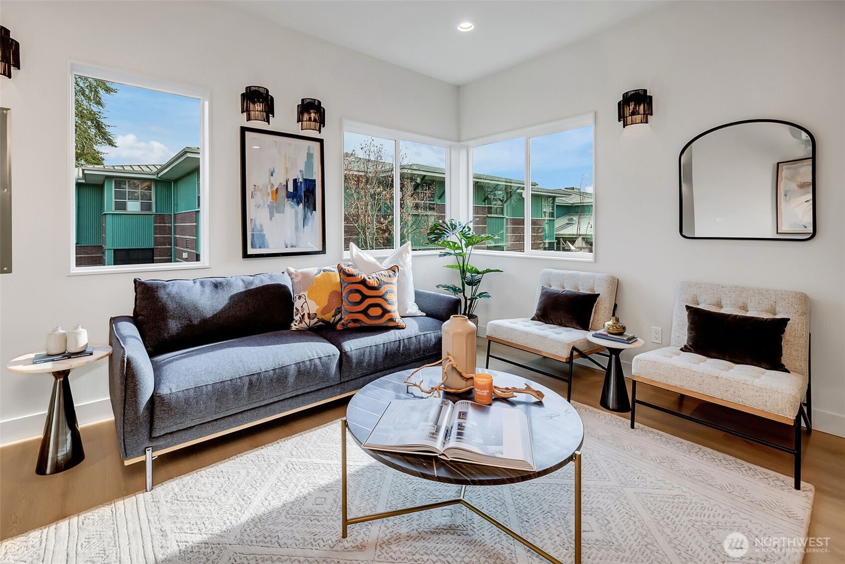 4409 B S Holly Street , Seattle, WA 98118