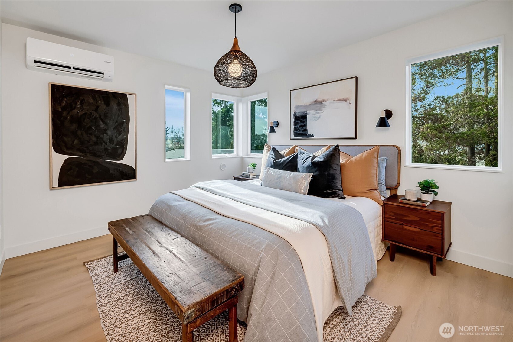 4409 B S Holly Street , Seattle, WA 98118