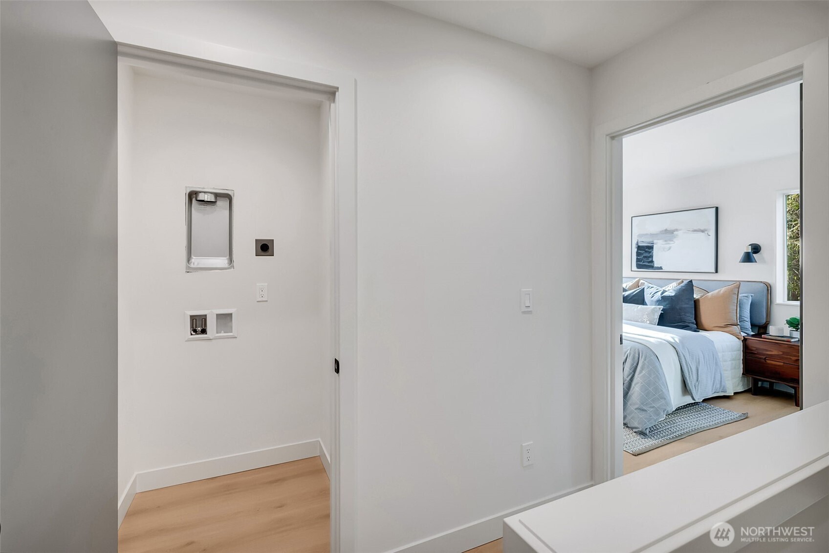 4409 B S Holly Street , Seattle, WA 98118