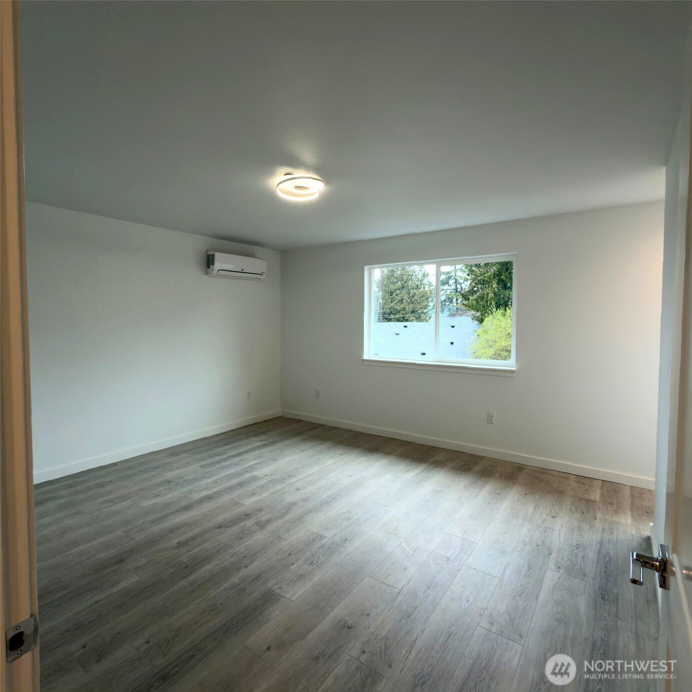 648 SW 139th Street , Burien, WA 98166