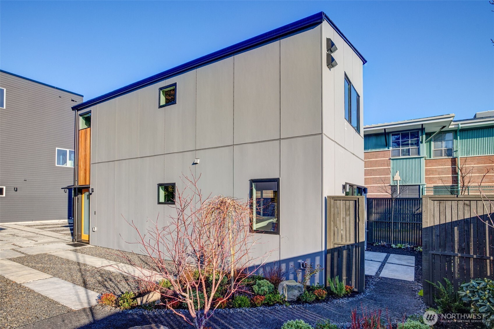 4411 S Holly Street , Seattle, WA 98118